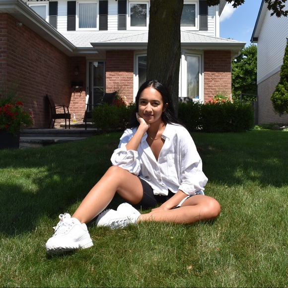 Meet your Posher, Anjali - Picture 2 of 3